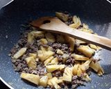 Foto langkah ke 4 dari resep Fusilli Saus Arabiatta dengan Nanas.