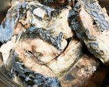 A picture of step 1 of Sweet Simmered Carp for Festivals and Celebrations.