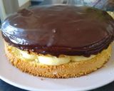 Une image de l'étape 5 de Boston cream pie.