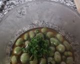 Foto del paso 15 de la receta: Bacallà cuinat a baixa temperatura sobre un llit de sofregit amb pols de vegetals,faves caramel·litzades salsa de bolets