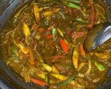 A picture of step 2 of Veggies loaded wheat pasta In spinach tomato gravy.