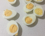 Foto del paso 1 de la receta: Huevos Rellenos de Palta y Queso 🧀 Azul
