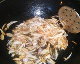 A picture of step 2 of Kachri qeema.