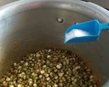 A picture of step 5 of Masala Moong Dahi Chat.