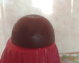 Foto del paso 5 de la receta: Bombones de chocolate con relleno de mazapán