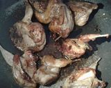 Hình bước làm 2 của món Chim cút chiên bơ