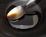 Une image de l'étape 2 de Tamagoyaki (omelette japonaise sucrée).
