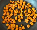 Foto del passaggio 4 della ricetta 134 • Insalata d’autunno: riso rosso, patata americana, melanzane e vinagrette all’arancia e timo