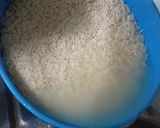 A picture of step 1 of Meethay Chawal.