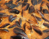 Foto del paso 3 de la receta: Arroz caldoso con mejillones y langostinos
