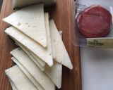 Foto del paso 3 de la receta: Libritos de lomo rellenos, con salsa de queso de cabra