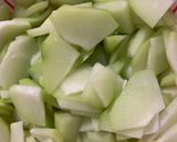 Hình bước làm 1 của món Xu xào trứng
