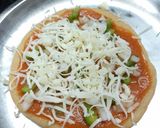 પિઝા (નો ઓવન-નો યીસ્ટ) (pizza recipe in Gujarati) રેસીપી સ્ટેપ7ફોટો