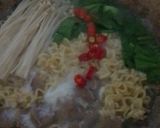 Foto langkah ke 4 dari resep Mie goreng kuah nyemek.