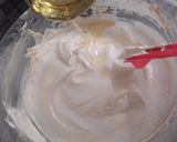 Foto langkah ke 3 dari resep Bolu Tiramisu (kukus).