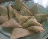 A picture of step 4 of Beef Samosa.