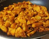 A picture of step 2 of Heidi's Low budget Chorizo & Potato Stir fry.