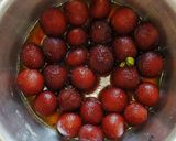 A picture of step 4 of Gulab jamun.