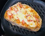 Hình bước làm 4 của món Pizza bánh mì