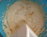 Foto langkah ke 1 dari resep Dutch butter cake (lekker Holland).