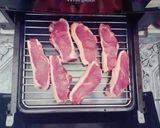 Foto del paso 2 de la receta: Bife de chorizo al horno con salteado de papa!