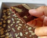 Foto langkah ke 7 dari resep Brownies Almond Cookies.