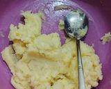 Foto langkah ke 3 dari resep Mashed Potato Cheese.