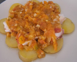 Foto del paso 4 de la receta: Pata de pulpo sobre patata hecha al vapor en microondas, con salsa picante