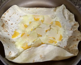 Foto del paso 4 de la receta: Wrap cuatro quesos