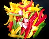 Foto del paso 1 de la receta Pimientos tricolor con Mandarina para guarnición
