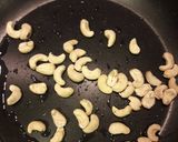 A picture of step 2 of Thai Cashew Chicken.