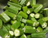 A picture of step 1 of Bhindi Do Pyaza.