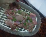 Foto del paso 2 de la receta: Contramuslos de pollo en adobo con guarnición