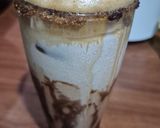 Foto langkah ke 4 dari resep Dalgona Chocolate Coffee.