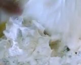 A picture of step 2 of Cream fruit chaat.