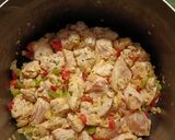 Foto del paso 5 de la receta: Pollo en salsa de tomate con huevos cocidos