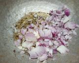 A picture of step 3 of Chettinad chicken curry.