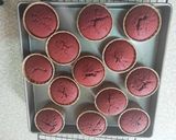 Foto langkah ke 5 dari resep Cup cake Red Velvet resep by tintinrayners.
