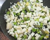 Foto del paso 1 de la receta: Colirroz en sofrito de atún