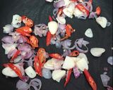 Foto langkah ke 3 dari resep Ayam tahu lada hitam.