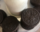 Foto del paso 1 de la receta: Trufas de galletitas oreos bañadas en chocolate