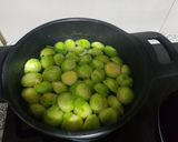 Foto del paso 1 de la receta: Colas de rape con coles de Bruselas