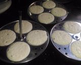 A picture of step 4 of Bread idly.