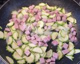 Foto del passaggio 1 della ricetta Involtini di lattuga a sorpresa