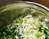 Foto del paso 3 de la receta: Arroz chaufa casero mix de hot dog y cecina