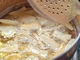 કાચા કેળા ની ફ્રેન્ચ ફ્રાય (Kacha Kela French Fry Recipe In Gujarati)