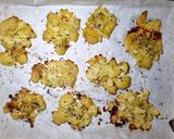 Foto del passaggio 5 della ricetta Smashed Potatoes