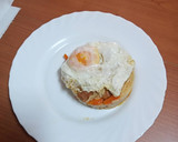 Foto del paso 2 de la receta: Arroz con chistorra, pimiento y zanahoria con huevo frito