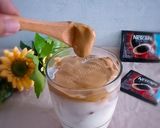 Foto langkah ke 3 dari resep Dalgona Coffee.