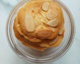 Foto langkah ke 8 dari resep Almond Tuile Cookies (Crispy Almond).